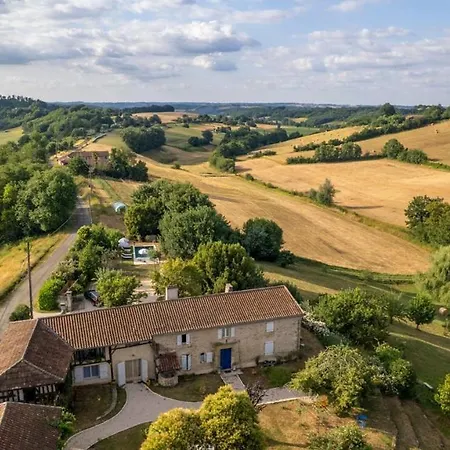 La Bastide De Sherlock Bed and Breakfast Troncens