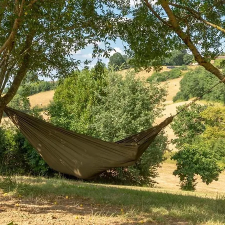 La Bastide De Sherlock Bed and Breakfast Troncens