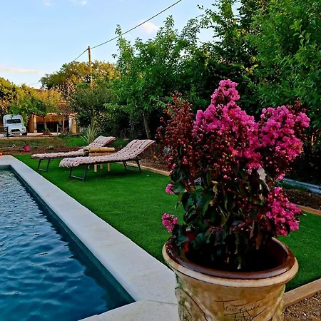 La Bastide De Sherlock Bed and Breakfast